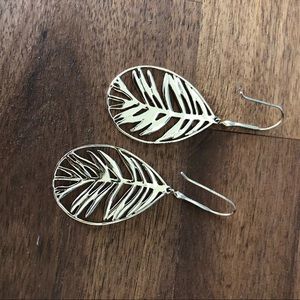 Stella & Dot Gold Earrings